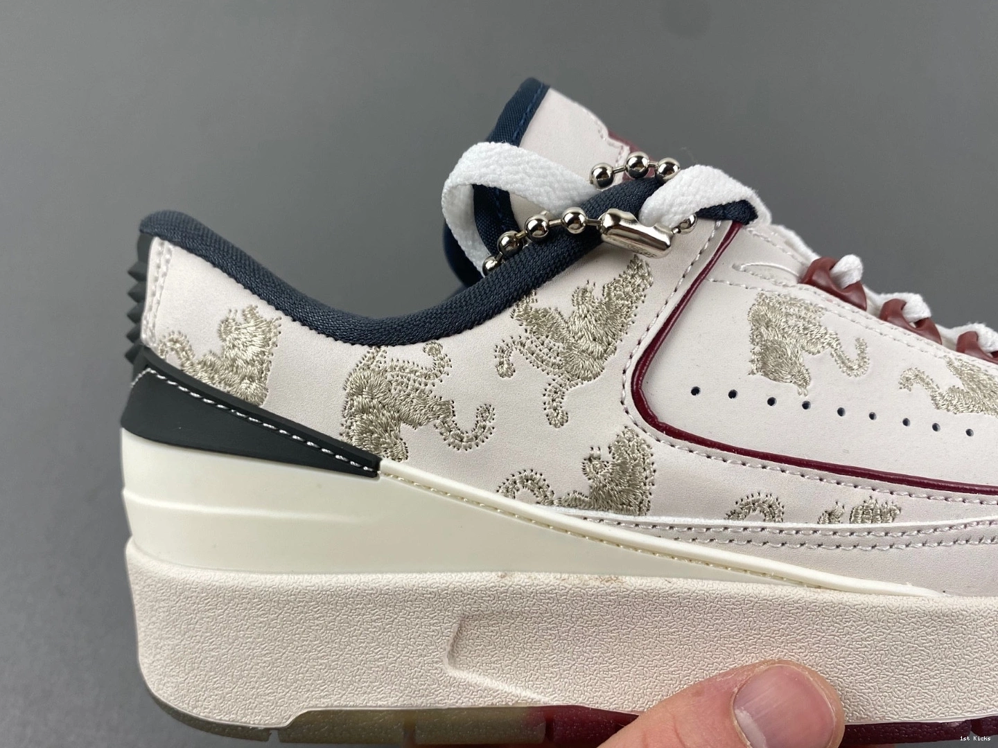 - Dragon the Retro 2 of Jordan Low Men's Year FJ3468-100 0217